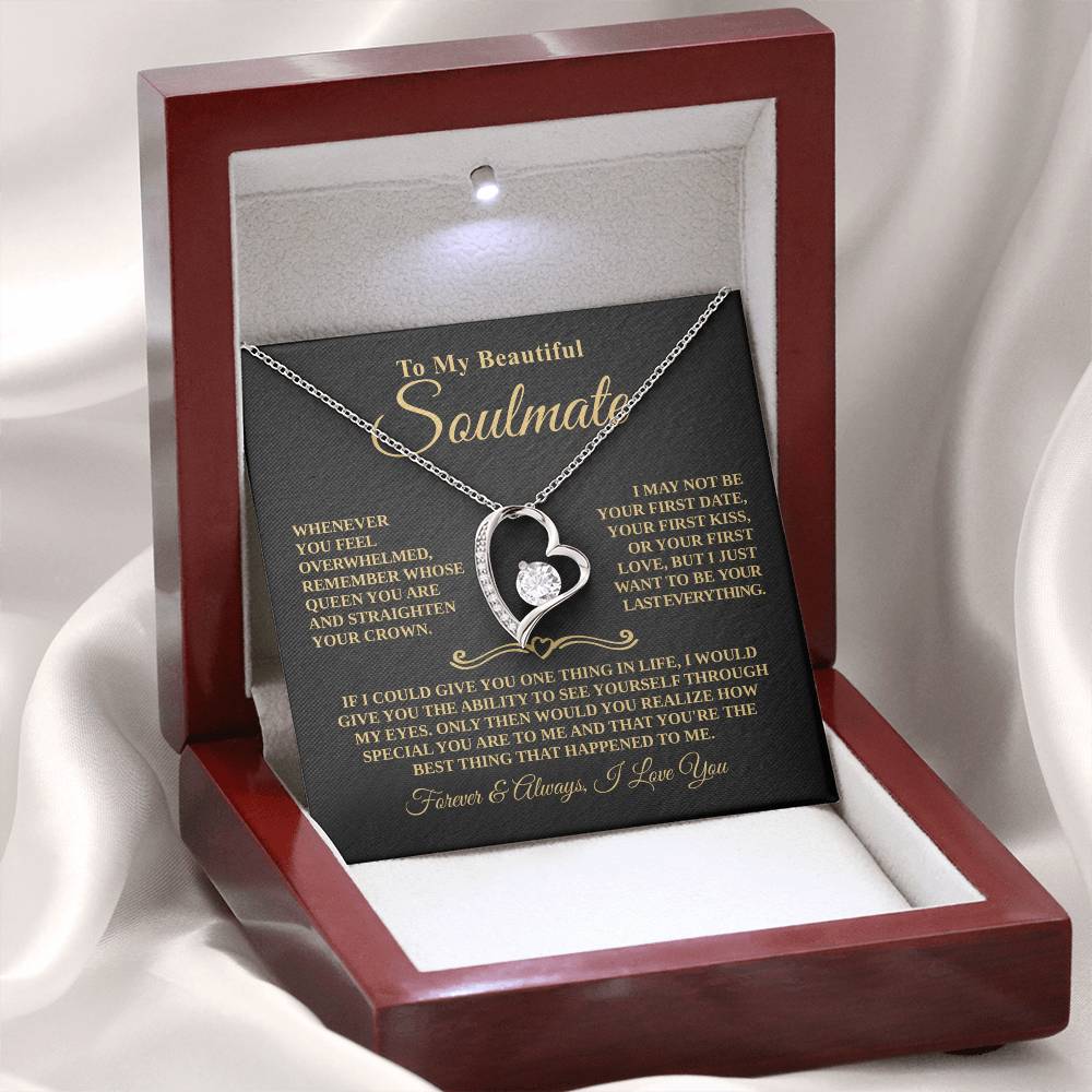 Gift For Soulmate - Whose Queen You Are - Forever Heart Necklace